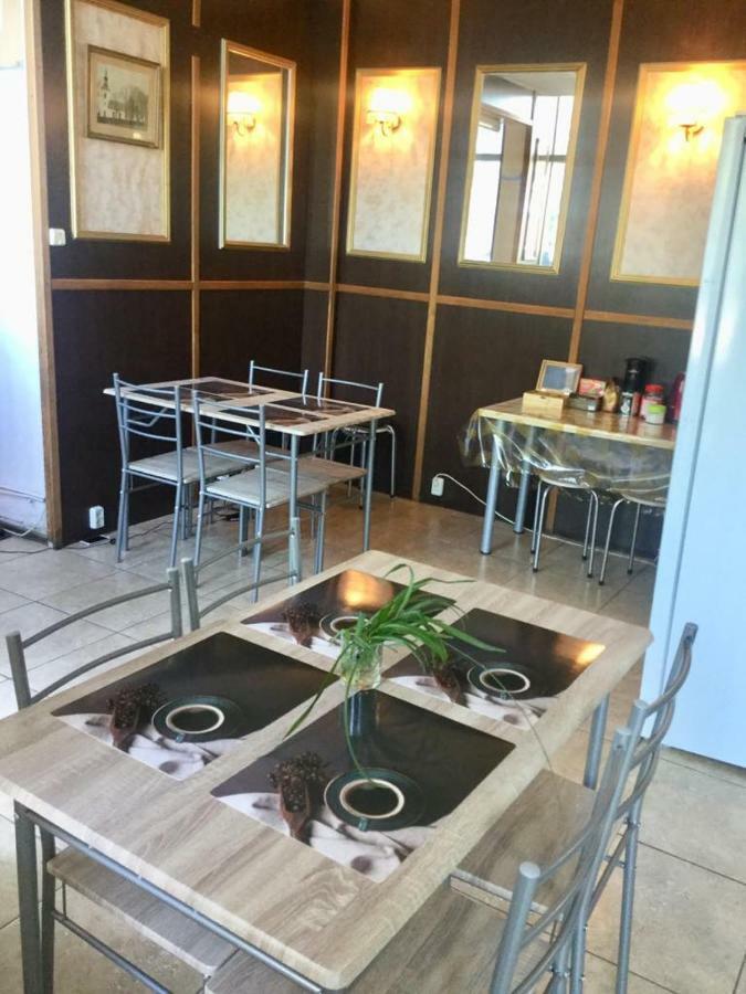 Harbour Hub Hostel Tallinn Ngoại thất bức ảnh